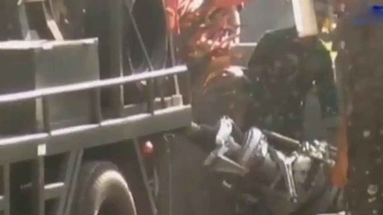 Evakuasi Bangkai Heli AD
