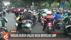 Para buruh mengancam mencabut dukungan kepada Anies-Sandi karena dianggap telah ingkar janji pada saat kampanye.