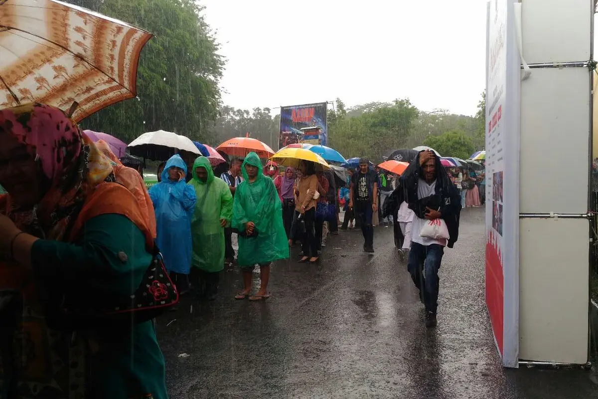 Pembuatan e-KTP di TMII