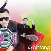 Terus bertahan, NEO jadi salah satu legenda musik dari era 90an. (Desain: Nurman Abdul Hakim/Bintang.com)