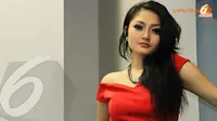 Galau, Siti Badriah Vakum dengan Vokalis Band Larocca