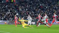 Cremonese dan Emil Audero kalah telak di markas Juventus pada pertandingan pekan ke-20 Serie A 2025/2026. I Grigiorossi dibantai lima gol tanpa balas di Allianz Stadium, Turin, Selasa (13-1-2026) dini hari WIB. (Fabio Ferrari/LaPresse via AP)