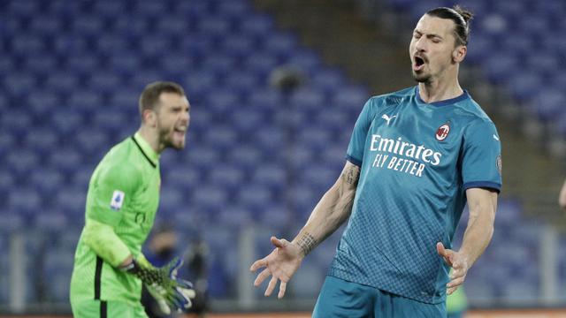 FOTO: Tundukkan AS Roma, AC Milan Tempel Ketat Inter Milan di Puncak Serie A