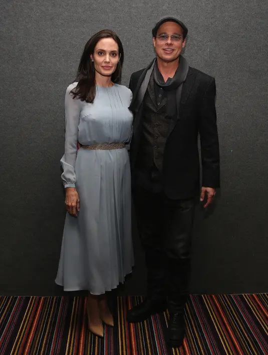 Rumornya Pitt melaakukan itu semua lantaran melampiaskan amarah dan sakit hatinya terhadap Jolie karena tidak diizinkan merayakan Thanksgiving bersama dengan buah hatinya. (AFP/Bintang.com)