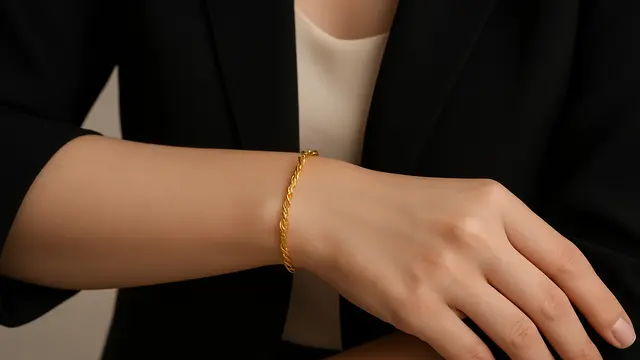 Model Gelang Emas 24 Karat 5 Gram yang Paling Hits Tahun Ini/Ilustrasi gambar AI