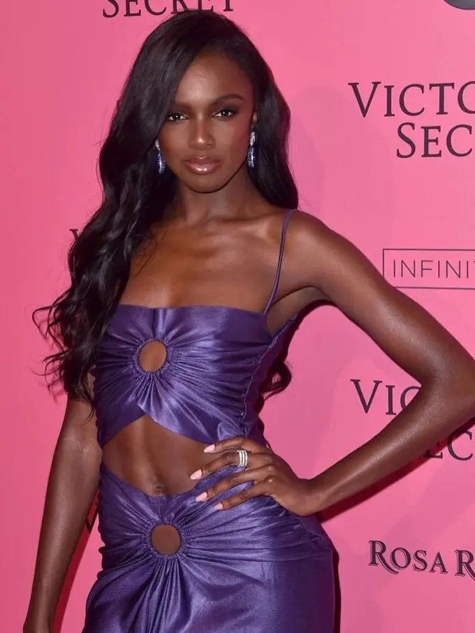 Victoria's Secret Kenalkan Angel Baru Berkulit Hitam