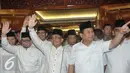 Ki-ka: Ketua Majelis Syuro DPP PKS Salim Assegaf Al Jufri, Presiden PKS Sohibul Iman, Ketua Umum Gerindra, Prabowo Subianto saat deklarasi Anies dan Sandiaga sebagai Cagub dan Cawagub DKI Jakarta 2017 di Jakarta, Jumat (23/9).  (Liputan6.com/Yoppy Renato)