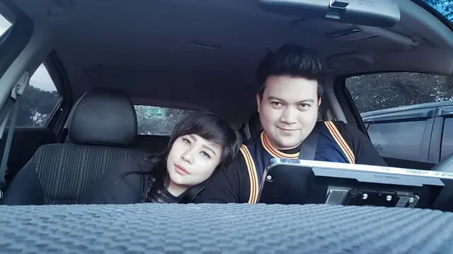 [Bintang] Chikita Meidy dan Indra Aditya