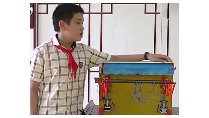 Jemuran dengan sensor yang bisa baca kondisi cuaca (Sumber: World of Buzz)