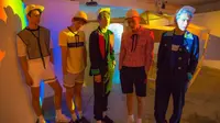 SHINee merilis album dengan konsep yang dianggap di luar batas normal. Seperti apa ceritanya?