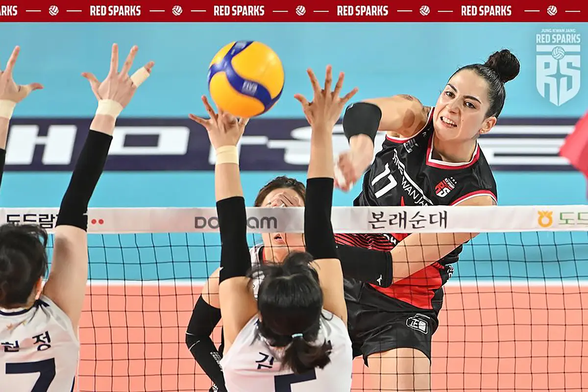 Foto: Megawati Dikelilingi 8 Bidadari Cantik di Red Sparks, Ini Dia Aksi-aksinya di Liga Bola Voli Putri Korea Selatan