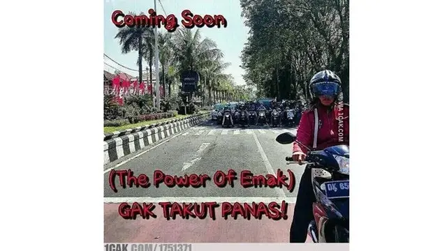6 Potret Lucu Orang Kepanasan, Cara Ngademnya Absurd Enggak Habis Pikir