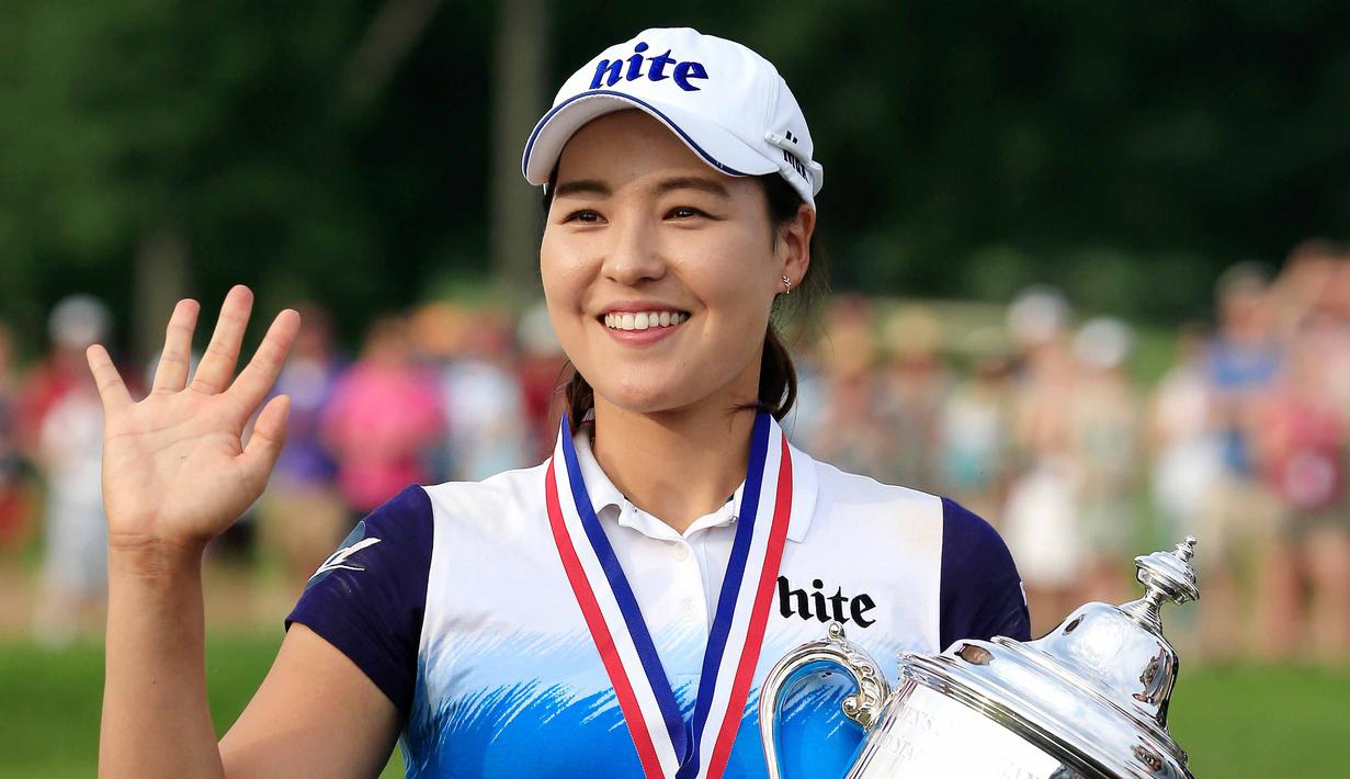 In Gee Chun saat menjuarai turnamen berkategori major dalam LPGA Tour yaitu AS Terbuka 2015 di Lancaster Country Club, Pennsylvania, AS.  (AFP/Getty Images/Sam Greenwood)