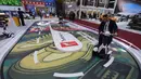 Selama 11 hari penyelenggaraan, pengunjung dapat menyaksikan dan mencoba berbagai kendaraan dengan model dan teknologi terkini dari merek-merek otomotif ternama dunia. (merdeka.com/Arie Basuki)