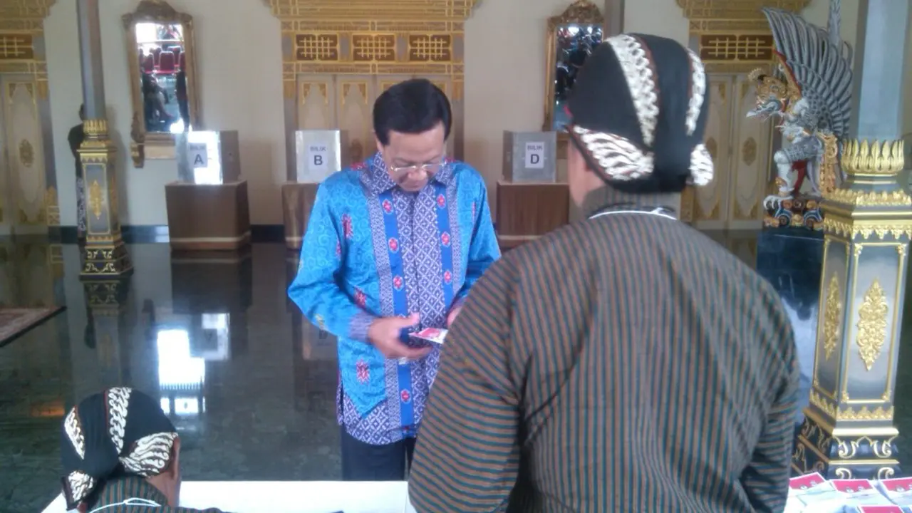 sultan HB X nyoblos 