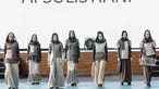 Lulusan Islamic Fashion Institute menampilkan karyanya yang bertajuk modest wear pada 5 Desember 2017 di Bandung. (Liputan6.com/pool/IFC)