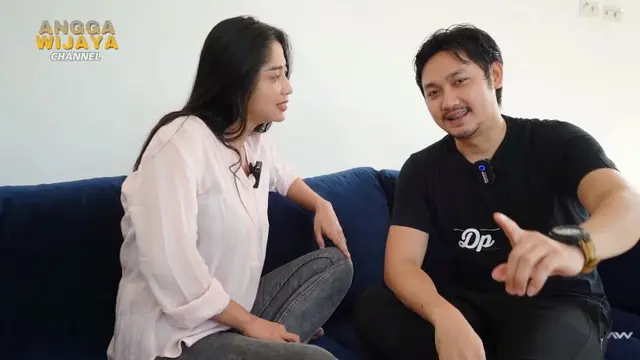 Dewi Perssik dan Angga Wijaya