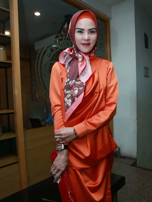 Banyak yang tidak menerima tawaran untuk sinetron stripping. Itu juga berlaku pada Anggel Lelga saat itu. Kini ia menjalani syuting stripping. (Deki Prayoga/Bintang.com)