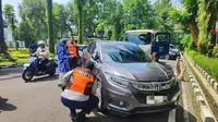 Puluhan Kendaraan ASN Depok Kena Razia Parkir Liar, Bannya Digembok