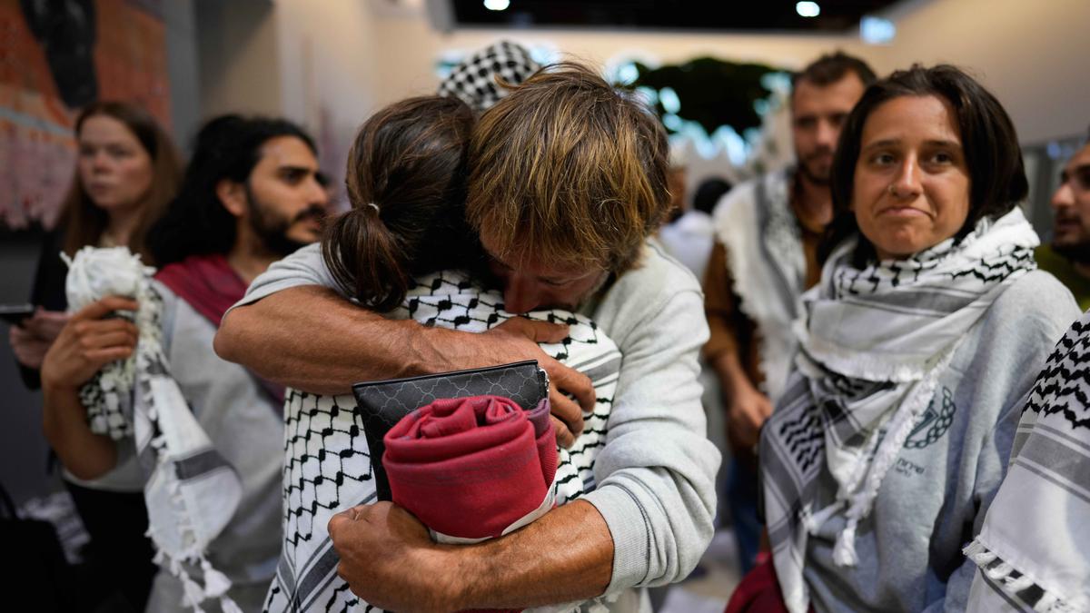 Bebas, 422 Aktivis Global Sumud Flotilla Tiba di Istanbul Turki