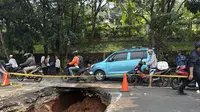 Urai Kemacetan di Jalan Ambles Lenteng Agung, 25 Petugas Dikerahkan