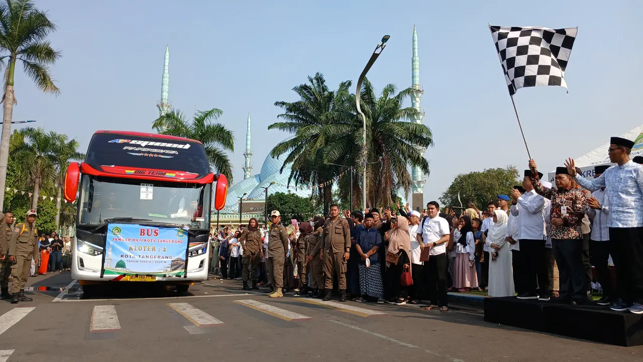 Pelepasan rombongan jemaah haji 2024 asal Kota Tangerang.