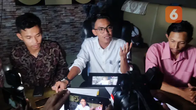Warga Sulsel gugat KPU RI karena loloskan berkas pendaftaran capres dan cawapres Prabowo-Gibran (Liputan6.com/Fauzan)