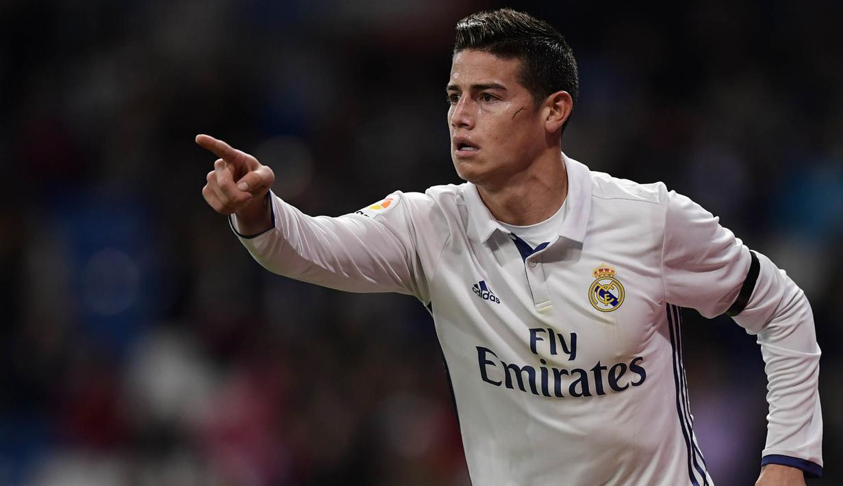 3. James Rodriguez (Real Madrid) - The Blues ingin merekrut gelandang 25 tahun ini untuk memperkuat lini tengah. Antonio Conte diklaim menyukai gaya permainan pesepak bola Kolombia itu sejak masih berkarier di AS Monaco. (AFP/Javier Soriano)