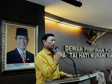 Ketua Umum Partai Hanura Wiranto saat memberi sambutan dalam HUT ke-8 hanura, Jakarta, Minggu (21/12/2014) (Liputan6.com/ Andrian Martinus)