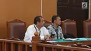 Kuasa hukum Kivlan Zen menghadiri sidang perdata Kivlan Zen terhadap Jaksa Agung dan Wiranto di Pengadilan Negeri Jakarta Selatan, Selasa (1/10/2019). sidang perdata  Kivlan Zen terhadap Jaksa Agung dan Wiranto di lanjutkan pada tanggal 9/10/2019 hari Rabu dengan agenda mediasi. (Liputan6.com/Herman