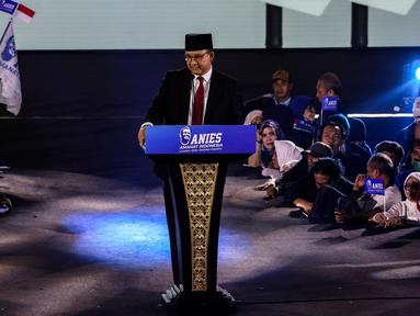 Bakal calon presiden (capres) dari Koalisi Perubahan untuk Persatuan (KPP) Anies Baswedan melakukan pidato kebangsaan di Tenis Indoor, Kompleks Gelora Bung Karno (GBK), Senayan, Jakarta Pusat, Minggu (7/5/2023). (Liputan6.com/Johan Tallo)