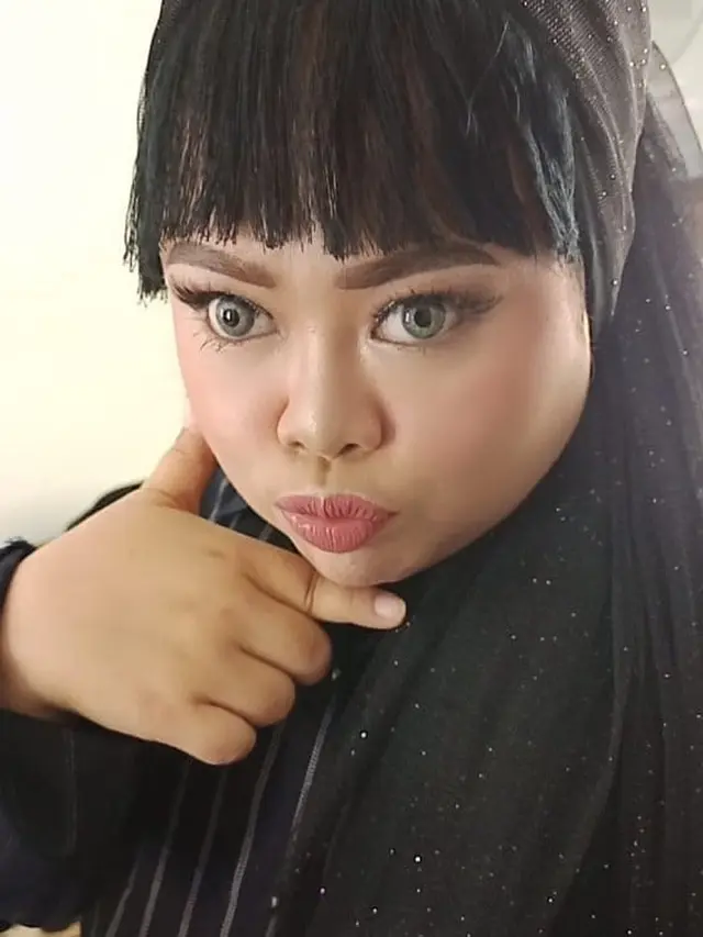 5 Potret Kekeyi Cosplay Lisa Blackpink, Curi Perhatian