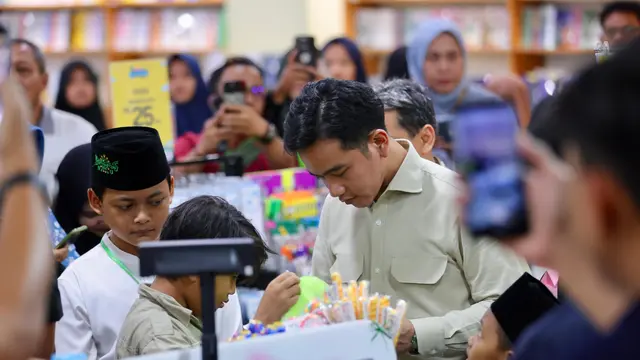 Wapres Gibran traktir seratusan anak yatim di Banyuwangi belanja alat tulis sekolah (Istimewa)