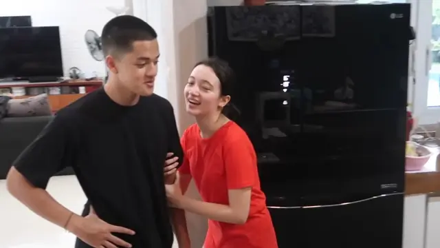 Masak Bareng, Ini 7 Momen Manis Megan Domani dan Jeremie Moeremans