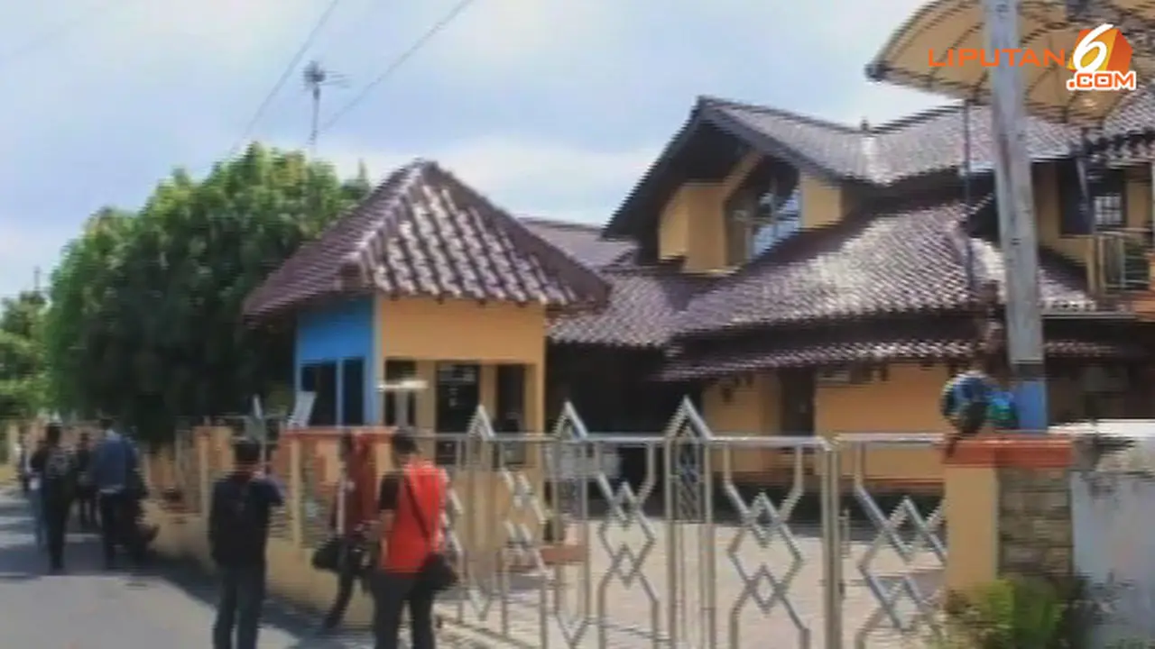 sita-rumah-130725a.jpg