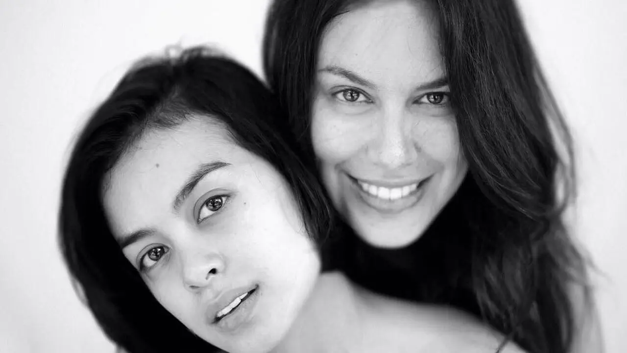 Sophia Latjuba dan Eva Celia