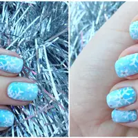 Tangan kamu seindah dan sedingin frozen bila mencoba nail art ini. 