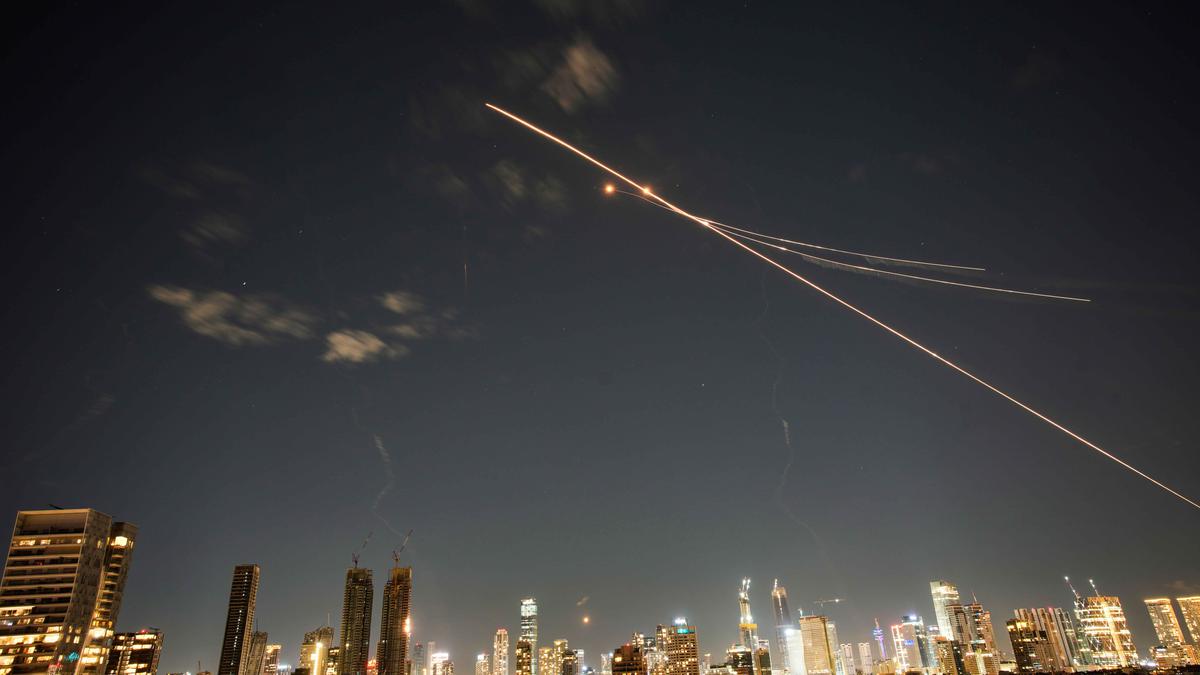 Amerika-Israel Serang Iran Picu Ketegangan, Cek Hotline KBRI di Timur Tengah