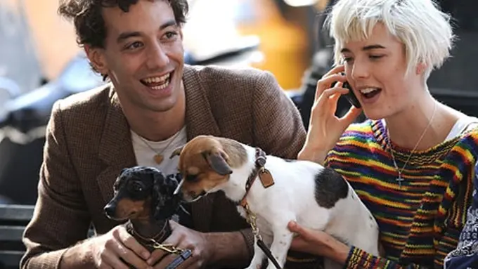 7 Hal Keren Ini Cuma Bisa Dirasakan Saat Pacaran Sama si Tomboy