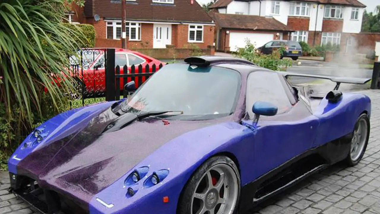Replika Hypercar Dibuat dari Rongsokan Capai 300 Km/jam, Kreatif!