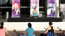 Yoga bersama Bintang.com dipimpin instruktur cantik bernama Rere. Salah satu tenaga pengajar Yoga ternama di daerah Kemang, Jakarta Selatan. Tanpa dipungut biaya.(Deki Prayoga/Bintang.com)