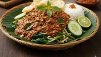 7 Rekomendasi Tempat Makan Pecel di Madiun, Legendaris dan Wajib Dicoba