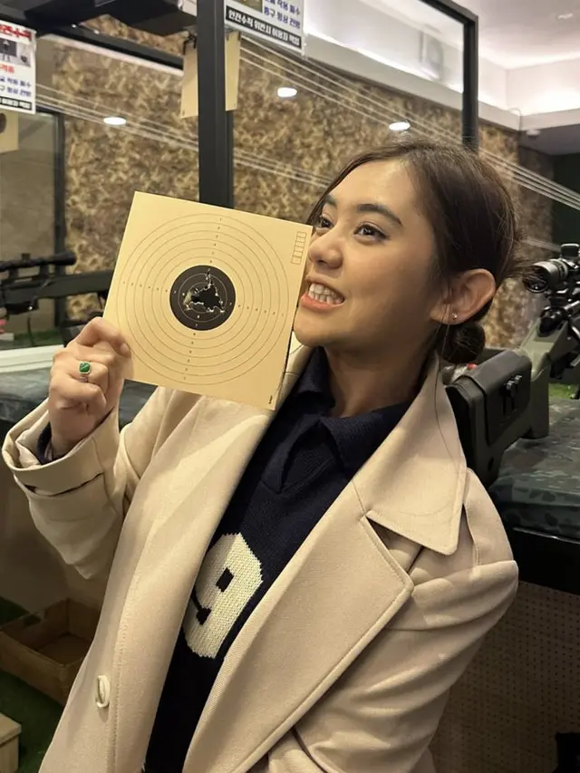 Gaya fashion Ziva Magnolya saat berada di Korea Selatan, credit: @zivamagnolya