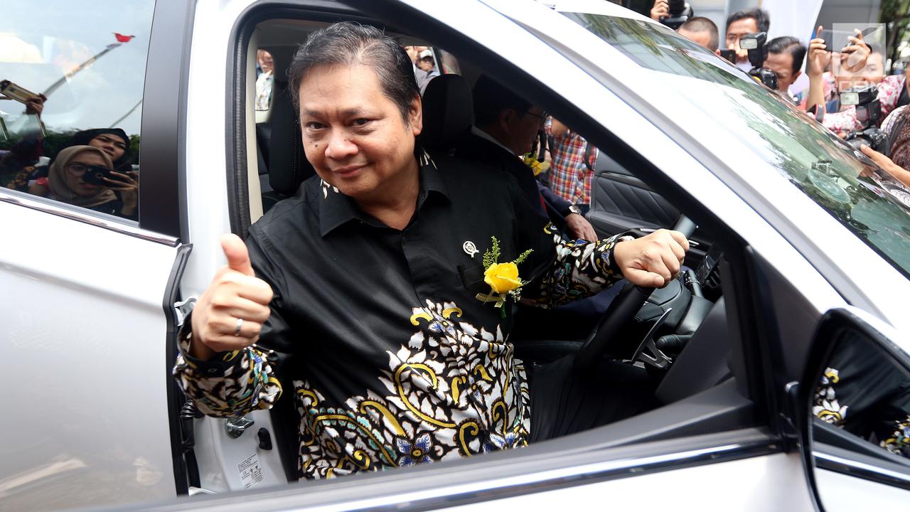 Tiga Menteri Hadiri Hibah 10 Mobil Listrik Ramah Lingkungan