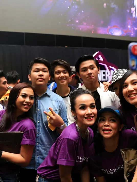 Boyband CJR yang digawangi oleh Iqbaal, Rizky dan Aldy turut meriahkan konser Bintang 3 Generasi. Tak hanya itu penampilan CJR membuat histeris para penonton. (Adrian Putra/Bintang.com)