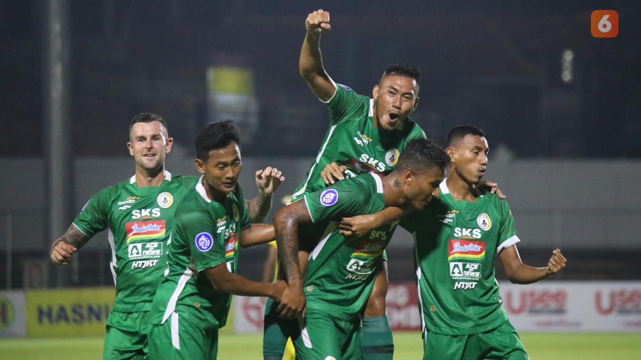 Foto: Gol Tunggal Wander Luiz ke Gawang Barito Putera di BRI Liga 1 Jadi Kado Penampilan ke-100 Bagus Nirwanto