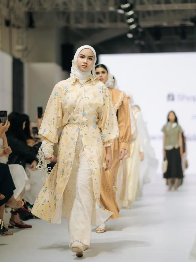 Xaviera JFW 2025