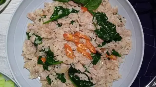 Resep nasi goreng bayam. (dok. Cookpad @myfoodstories)