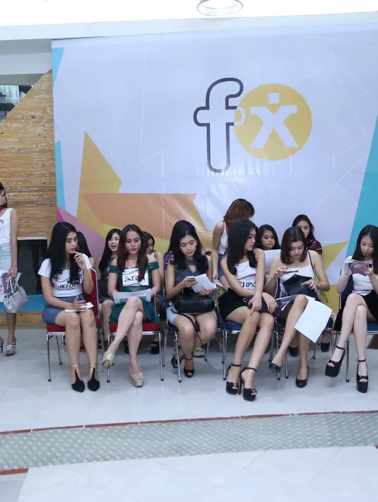 Sebelumnya, SCTV terlebih dulu melakukan audisi di kota besar diantaranya, Medan, Yogyakarta, Bandung, Makassar, dan lainnya. Dari 10 kota, itu diambil 20 terbaik  yang memiliki bakat dibidang masing-masing. (Nurwahyunan/Bintang.com)