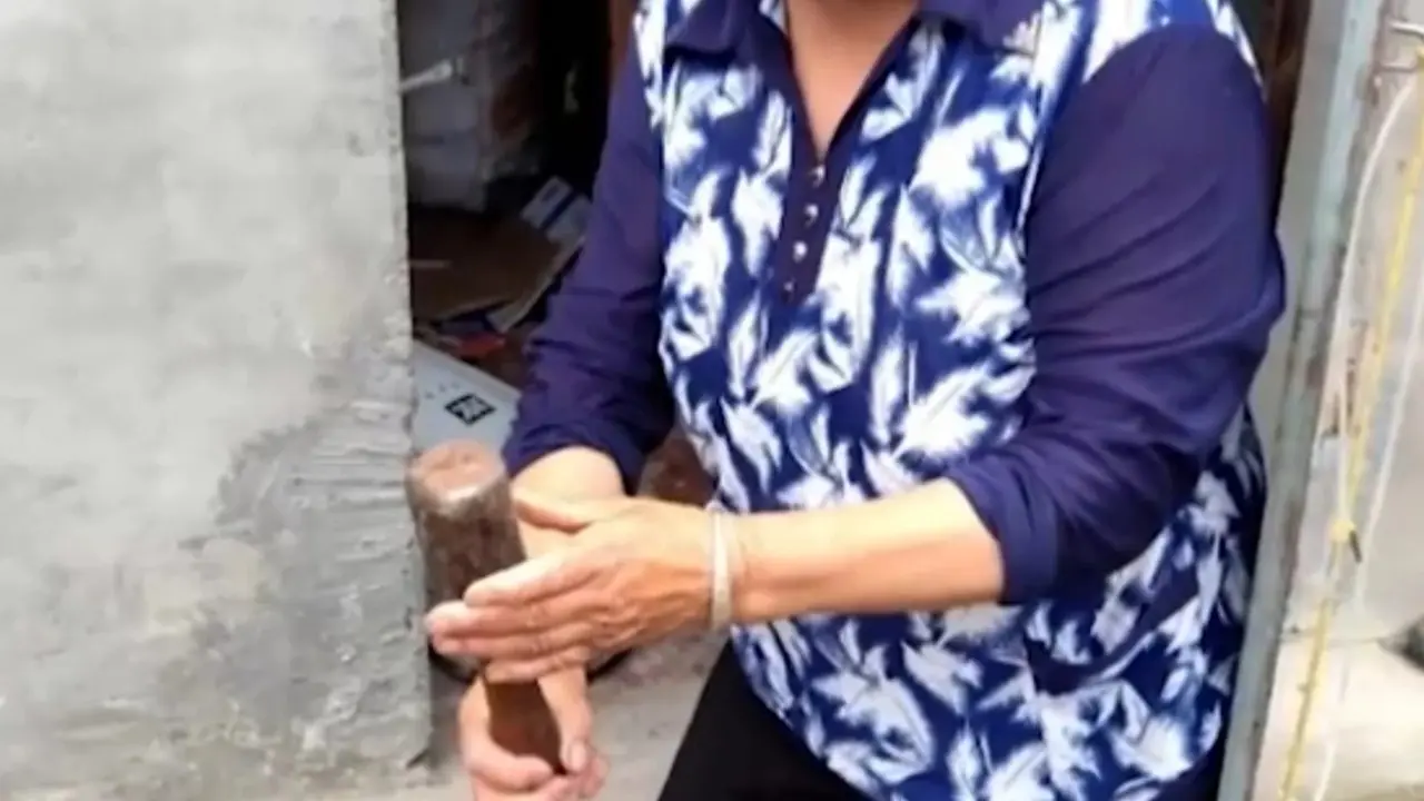 Granat Tangan Model Lama